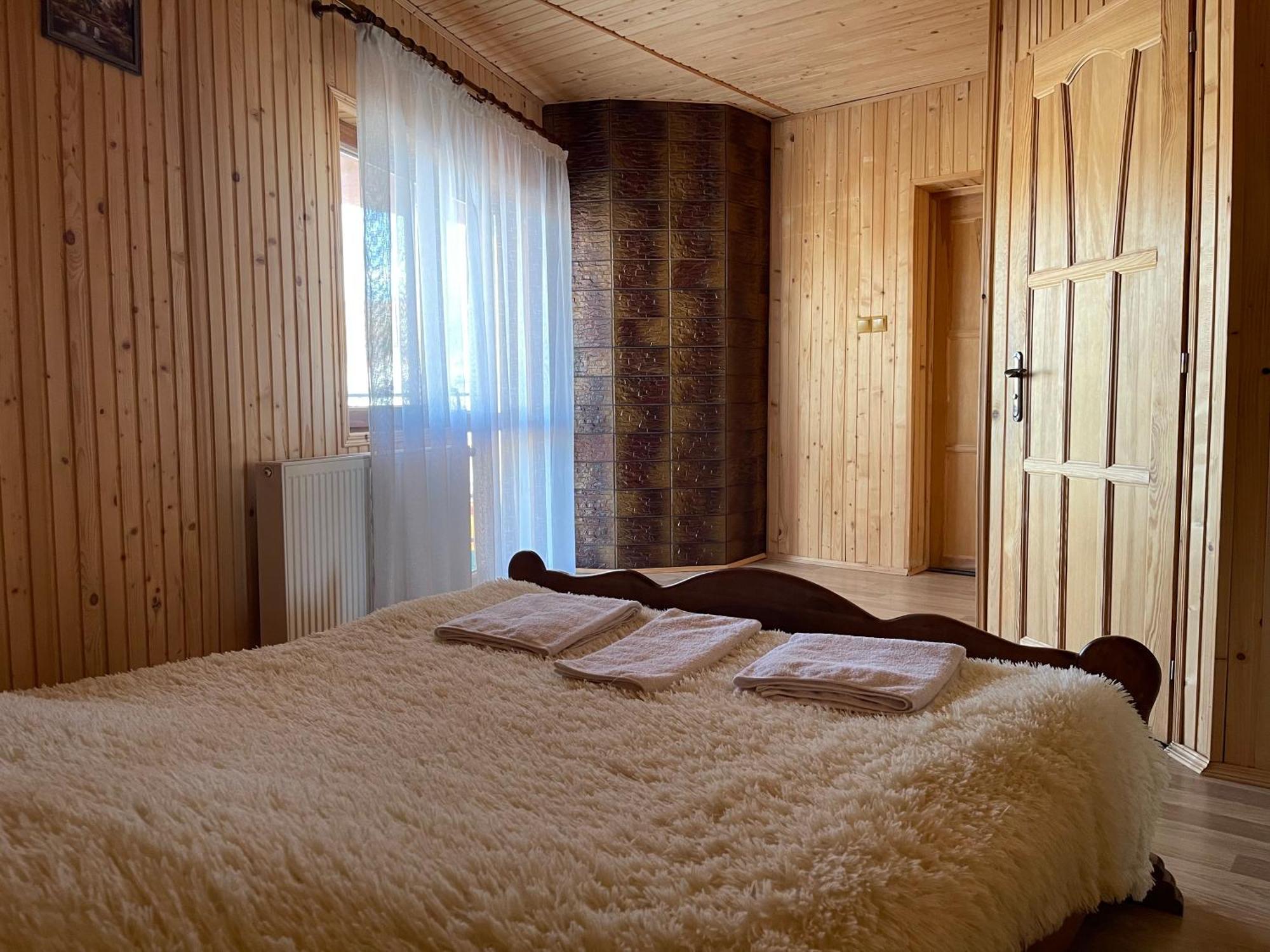Дзвін Карпат Villa Lazeșciîna Cameră foto